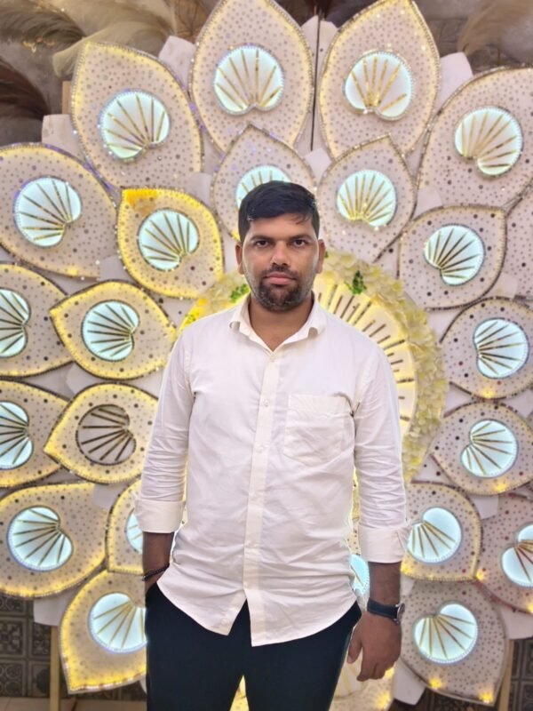 Naresh Ashok Umbre